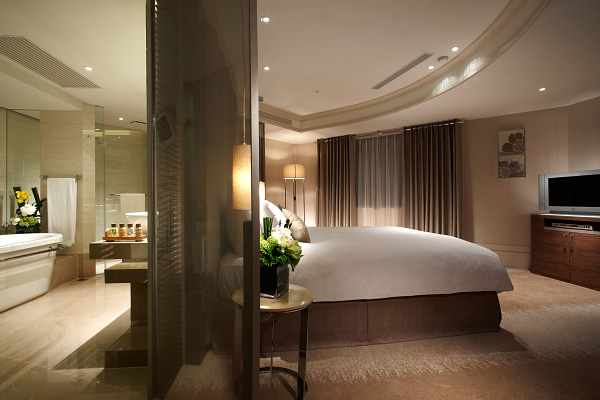 image: Hotel Royal-Nikko Taipei, Corner Suite Room
