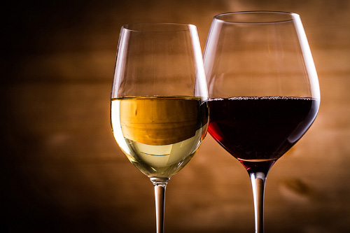 image: Wine (Red or White, served with glass) 350 points
